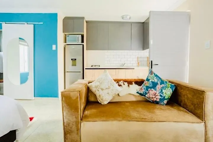 Caline Vip Luxury Jacuzzi &, Swimming Pool Mews Bed & Breakfast Cape Town South Africa