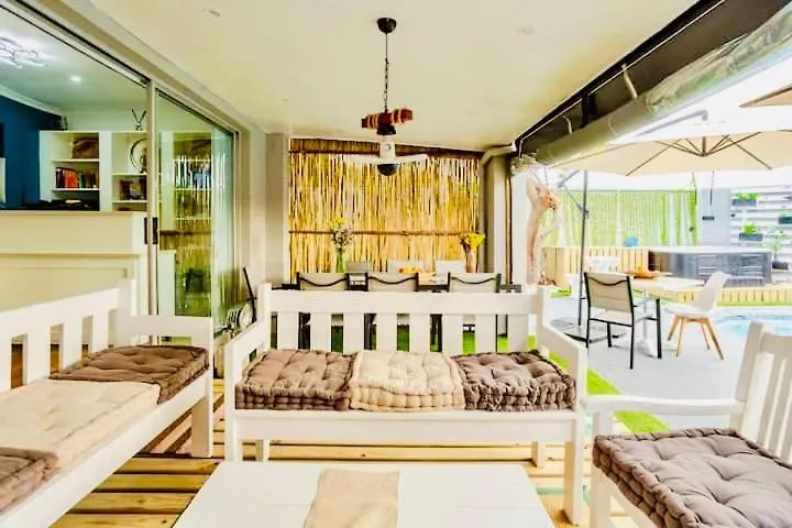 Caline Vip Luxury Jacuzzi &, Swimming Pool Mews Bed & Breakfast Cape Town South Africa