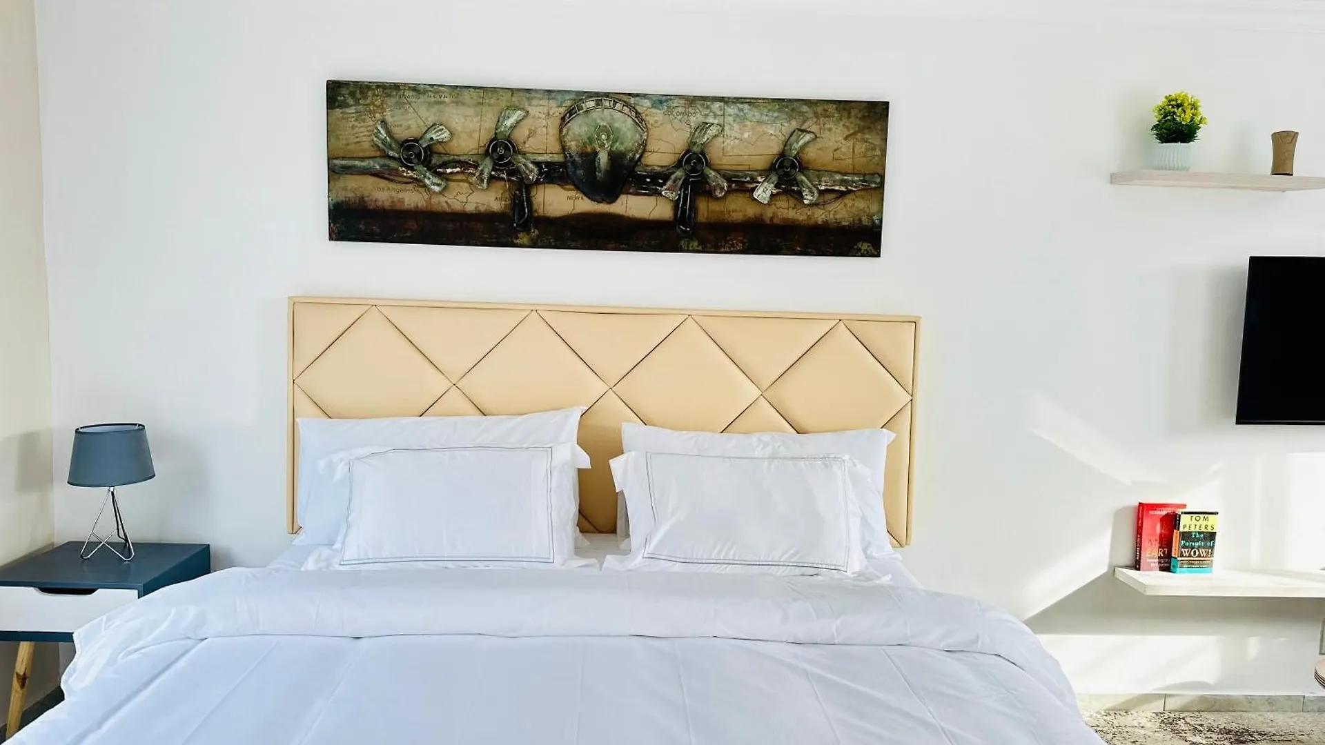 Caline Vip Luxury Jacuzzi &, Swimming Pool Mews Bed & Breakfast Cape Town South Africa