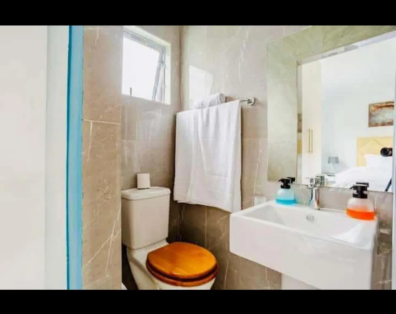 ケープタウン Caline Vip Luxury Jacuzzi &, Swimming Pool Mews Bed & Breakfast 0*,