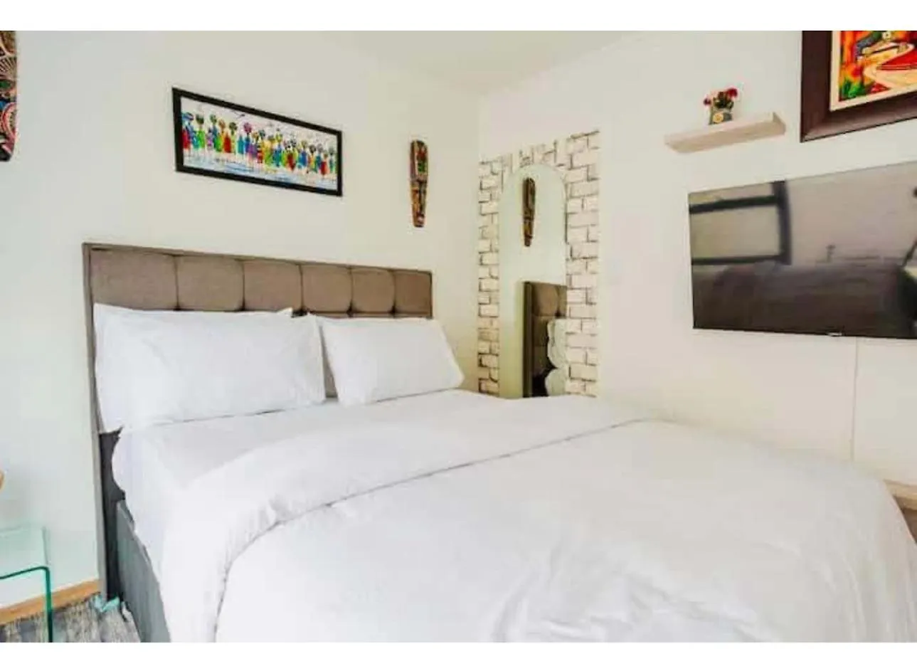 ケープタウン Caline Vip Luxury Jacuzzi &, Swimming Pool Mews Bed & Breakfast