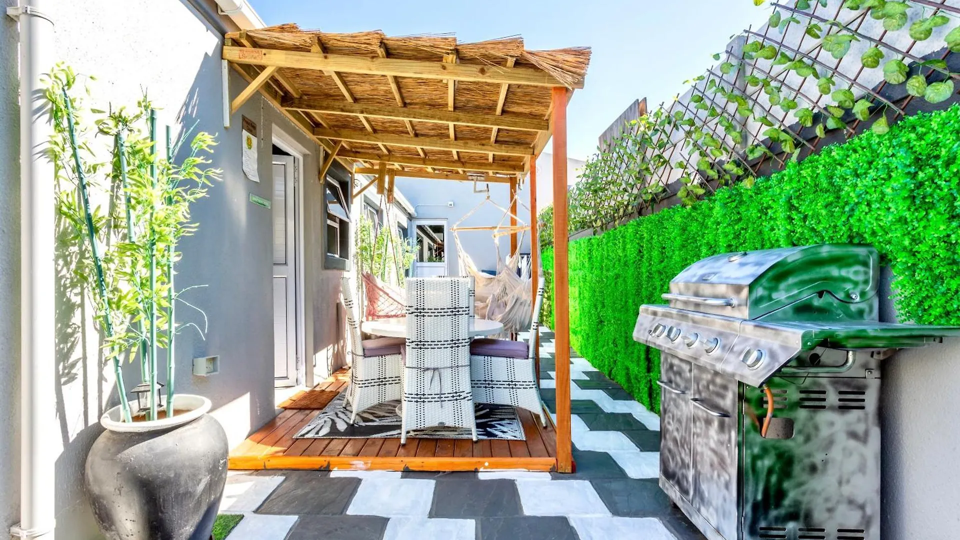 ケープタウン Caline Vip Luxury Jacuzzi &, Swimming Pool Mews Bed & Breakfast