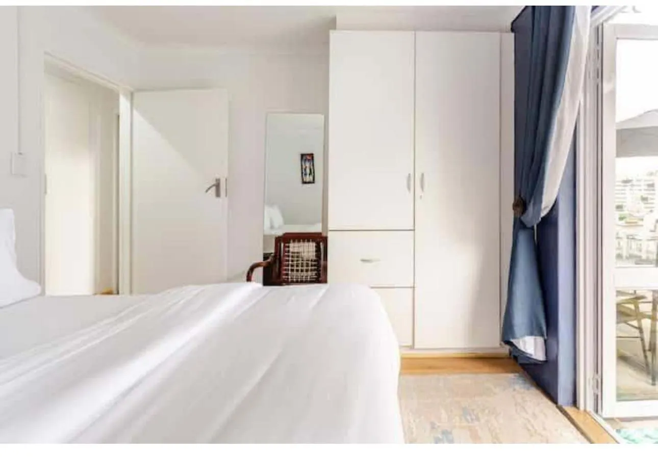 Caline Vip Luxury Jacuzzi &, Swimming Pool Mews Bed & Breakfast Cape Town
