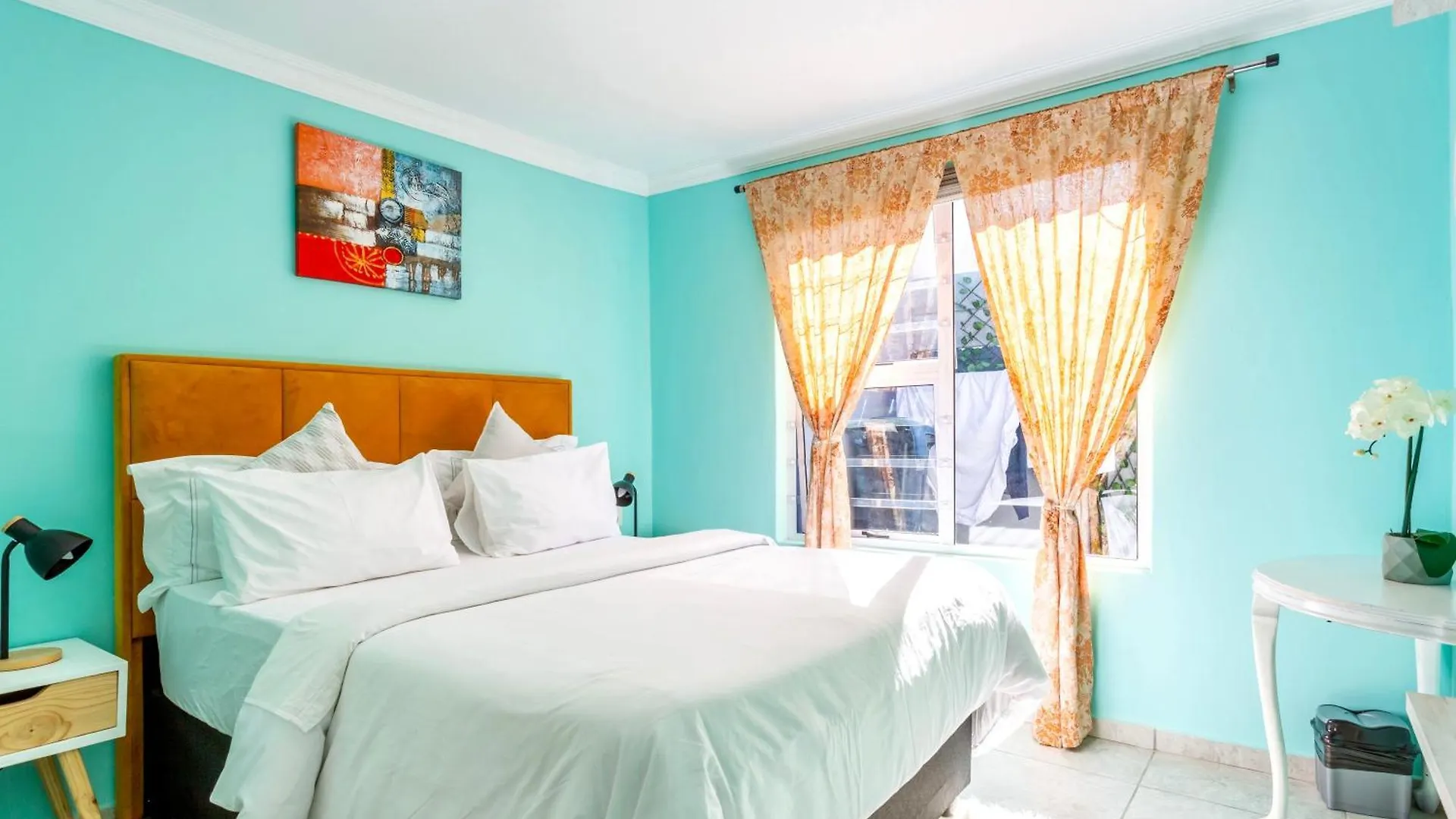 Caline Vip Luxury Jacuzzi &, Swimming Pool Mews Bed & Breakfast Cape Town South Africa