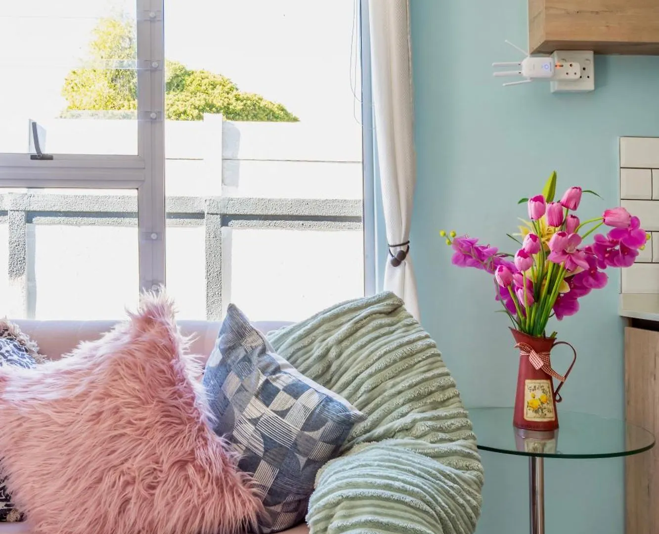 Caline Vip Luxury Jacuzzi &, Swimming Pool Mews Bed & Breakfast Cape Town